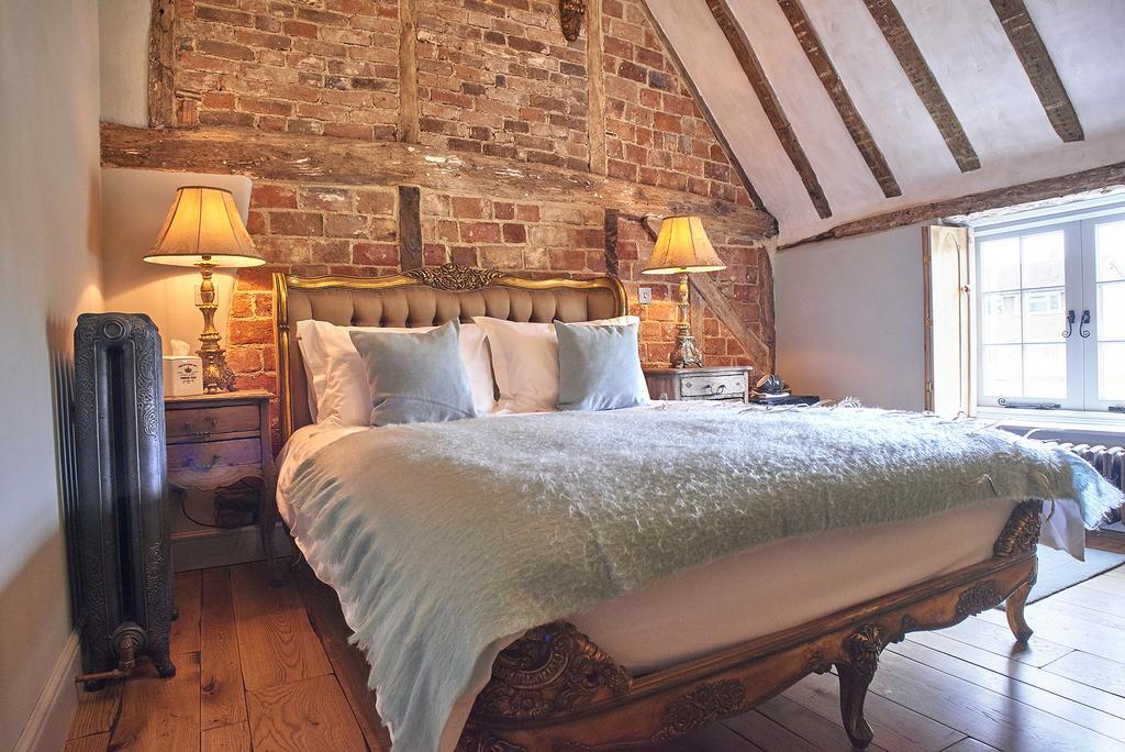 The Broad Leys Bed & Breakfast Aylesbury  Room photo